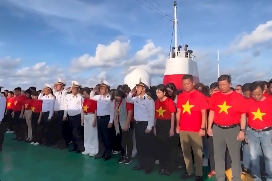 Vang mãi lời Bác giữa sóng gió Trường Sa