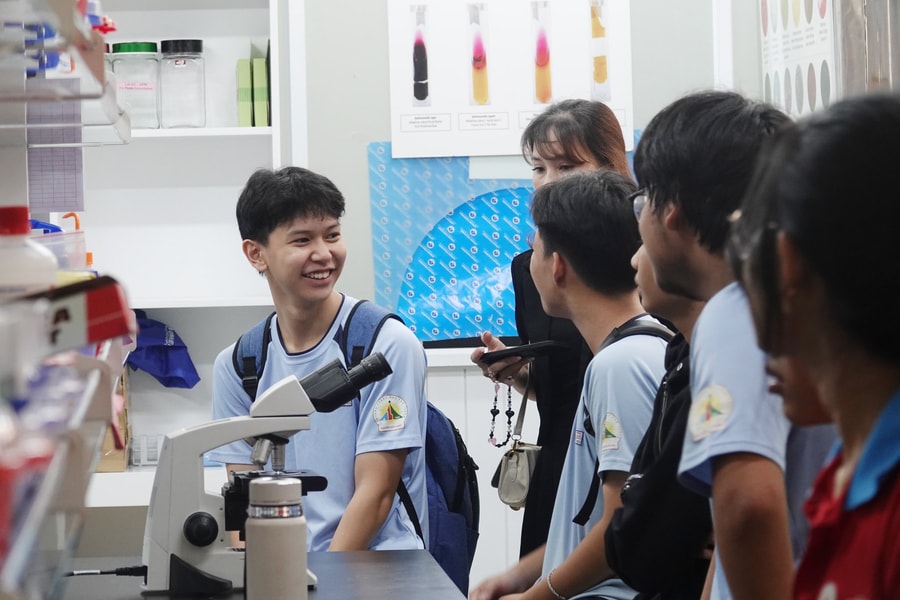 Thăng hạng giáo viên có bắt buộc phải có ngoại ngữ 2?