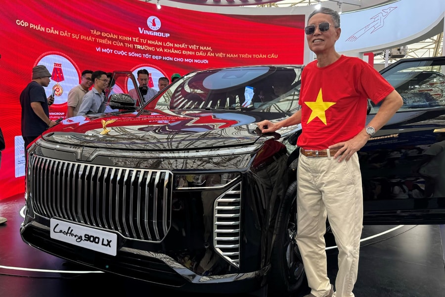 Chiêm ngưỡng  Lạc Hồng 900 LX bản chống đạn do VinFast sản xuất