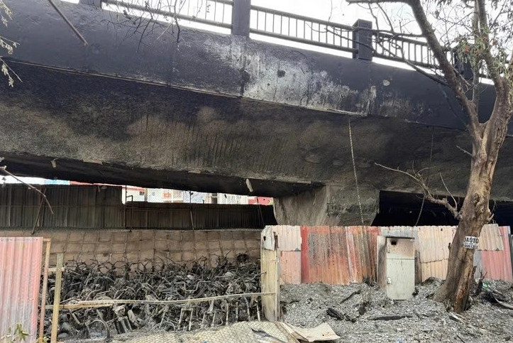 Hạn chế ô tô tải qua cầu Vĩnh Tuy gây ảnh hưởng đến kết cấu