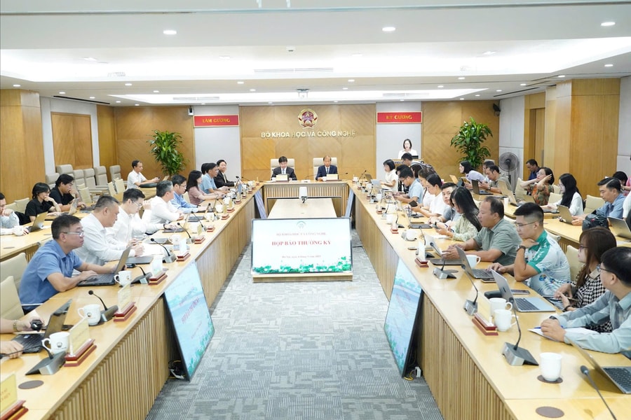 Phát động Giải thưởng “Sản phẩm công nghệ số Make in Viet Nam” năm 2025