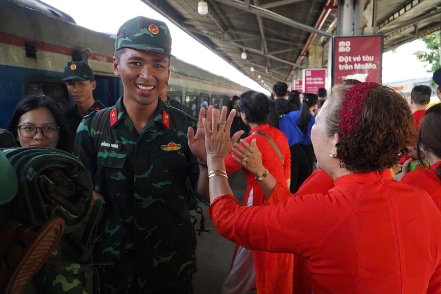 TP.Hồ Chí Minh chào đón lực lượng làm nhiệm vụ A80 trở về