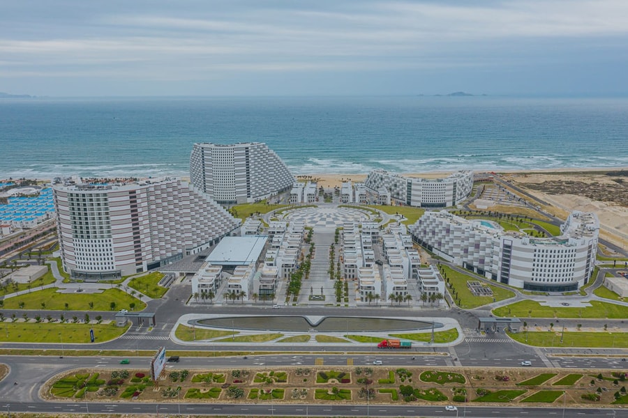 'Tọa độ khác thường' đưa Cam Ranh thành cực tăng trưởng mới