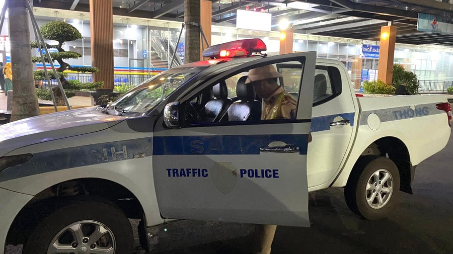 Cảnh sát giao thông Gia Lai dẫn đường, đưa thai phụ vỡ ối “vượt cạn” thành công