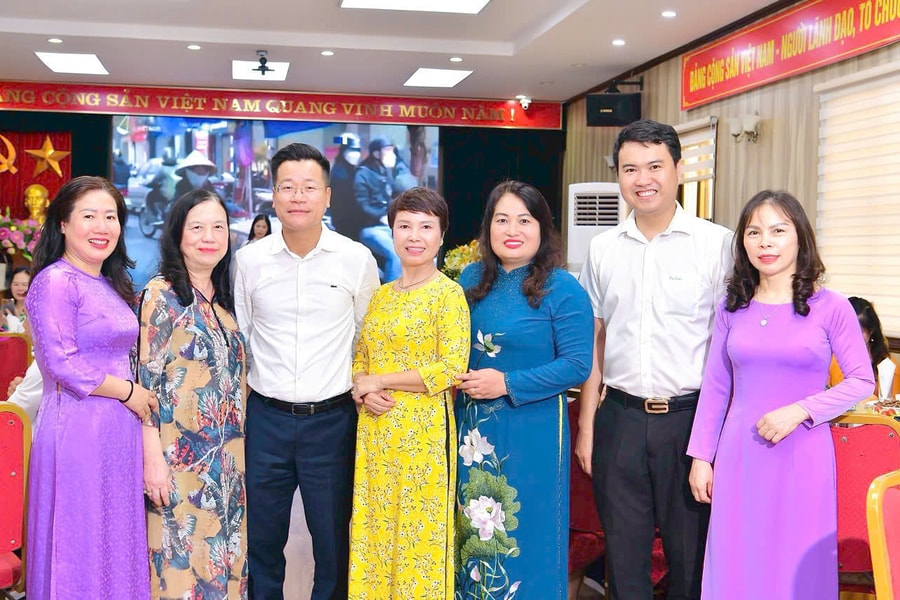 Nghị quyết 71-NQ/TW cởi trói nỗi lo 'cơm áo không đùa với khách thơ'