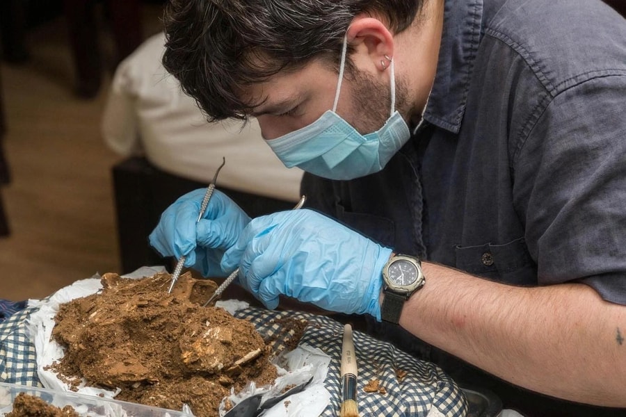 Bộ xương “chiến binh Tràng An” 13.000 năm tuổi tìm thấy tại Ninh Bình được an vị tại chùa Bái Đính