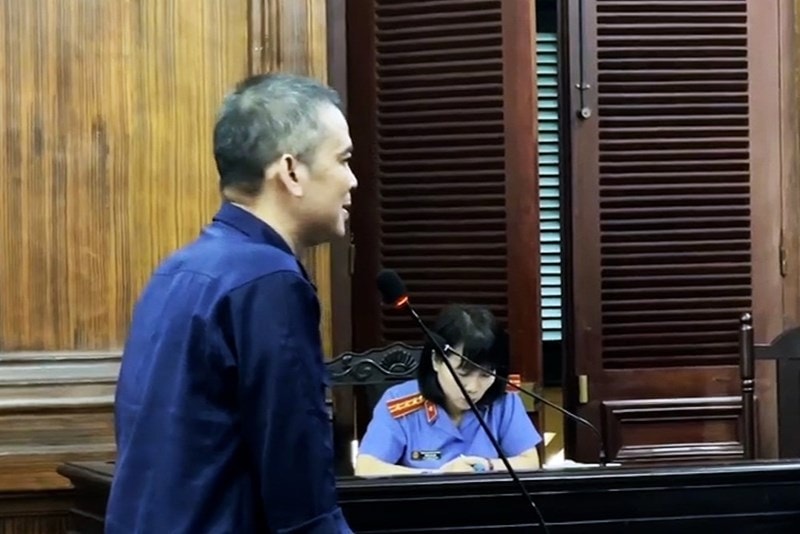 Quán quân âm nhạc lừa 'chạy án' đối diện mức án 20 năm tù