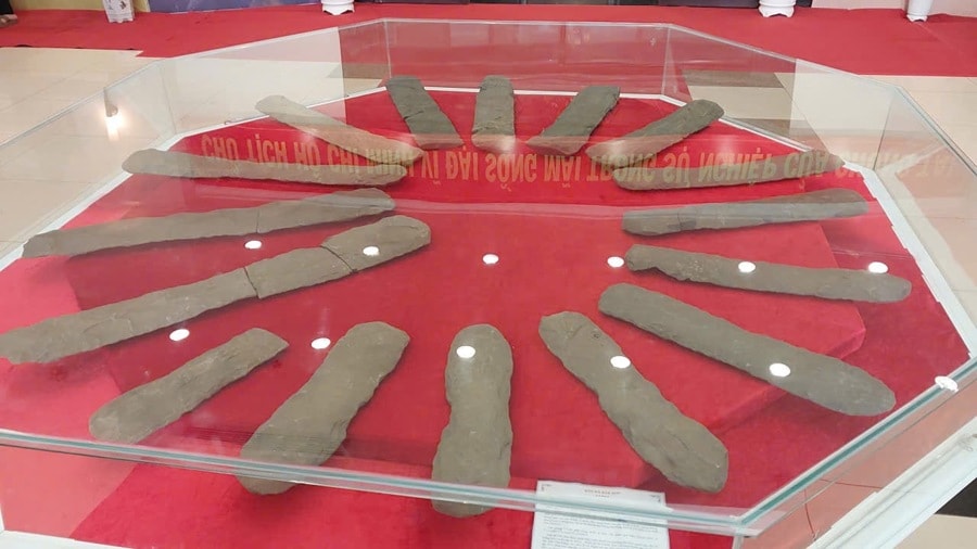 Độc đáo Bảo vật quốc gia đàn đá Đắk Sơn ở Lâm Đồng