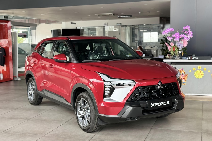 Doanh số Mitsubishi lao dốc nặng nhất thị trường ô tô Việt Nam