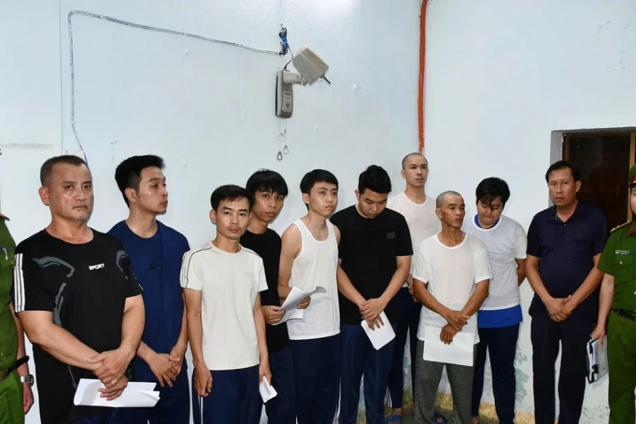 Triệt xóa đường dây kinh doanh 'khí cười' quy mô cực lớn