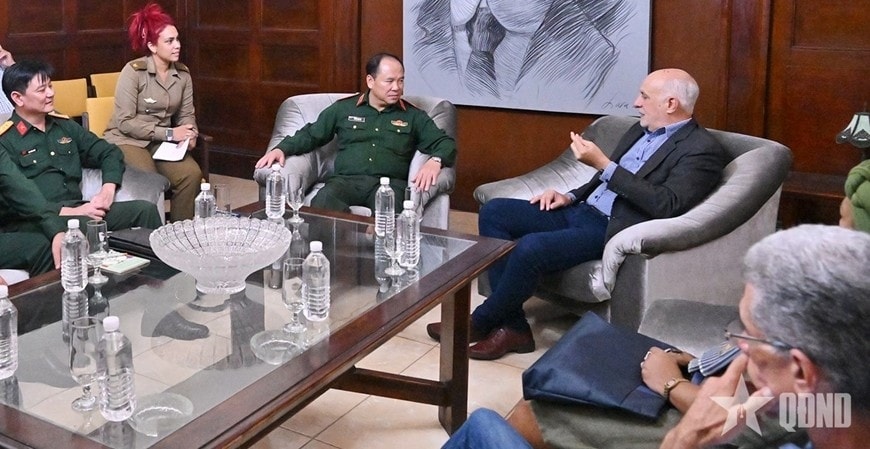 Đoàn công tác Báo Quân đội nhân dân làm việc với Hội Nhà báo Cuba tại La Habana