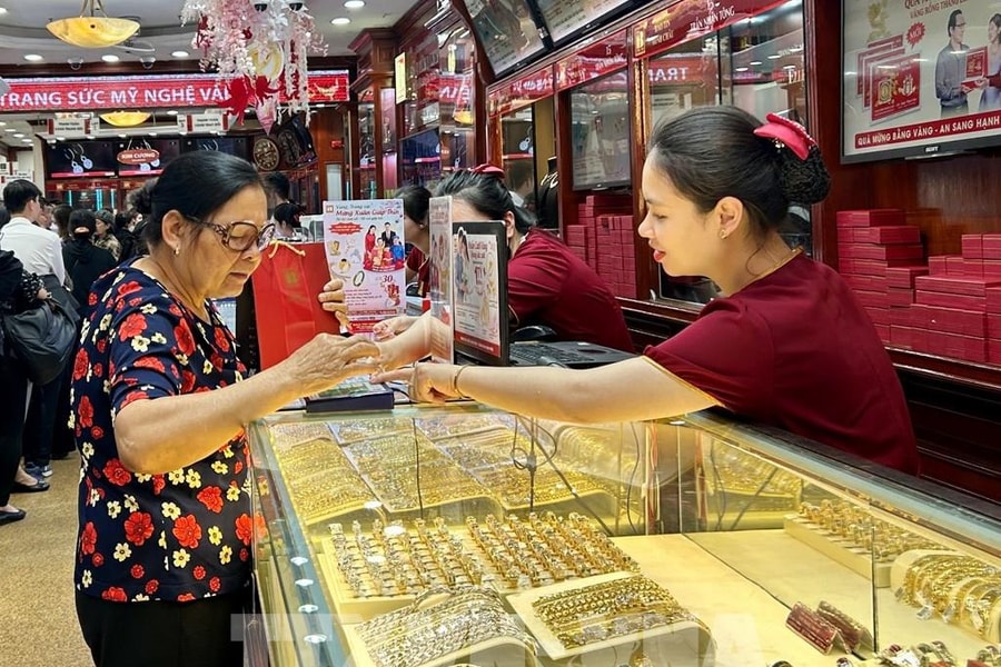 Quy định thu nhập từ mua bán vàng thuộc diện chịu thuế để hạn chế đầu cơ