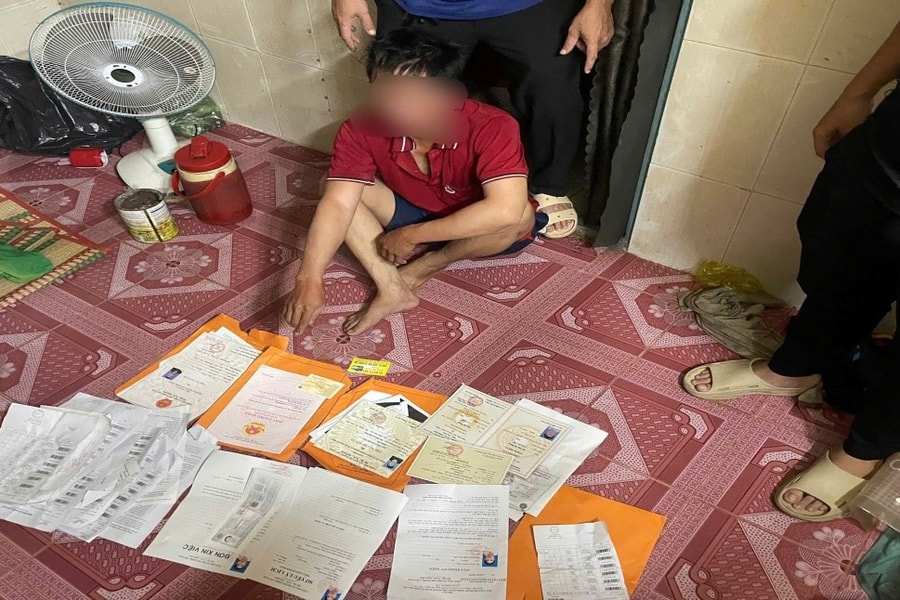 Triệt phá đường dây sản xuất, mua bán giấy tờ giả quy mô lớn tại Đồng Nai
