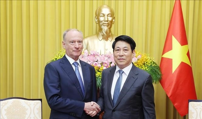 Chủ tịch nước Lương Cường tiếp Trợ lý Tổng thống Nga, Chủ tịch Hội đồng Biển Liên bang Nga