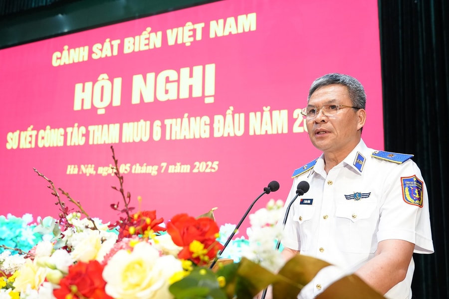 Thủ tướng bổ nhiệm nhân sự Bộ Quốc phòng và Thông tấn xã Việt Nam