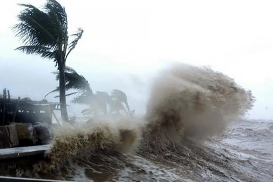 Bão số 8 mạnh thêm, Bộ Xây dựng yêu cầu trực ban 24/24 để ứng phó