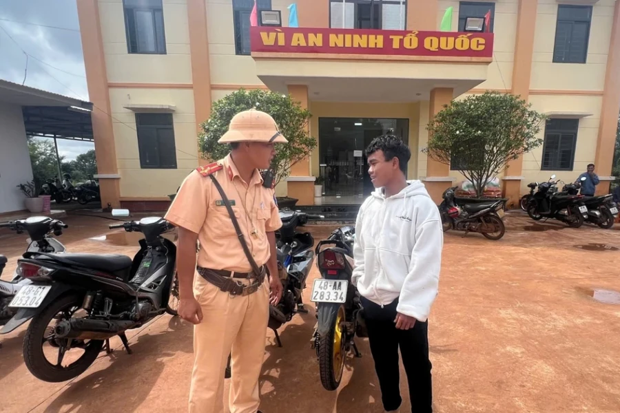 Nhóm 'quái xế' đua xe trái phép, quay clip đăng lên Tiktok bị tóm gọn