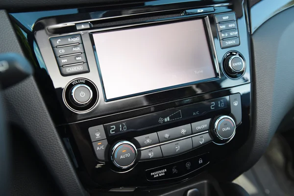 Phần mềm Nga-Trung Quốc trong ô tô Mỹ gây lo ngại an ninh cho người dùng