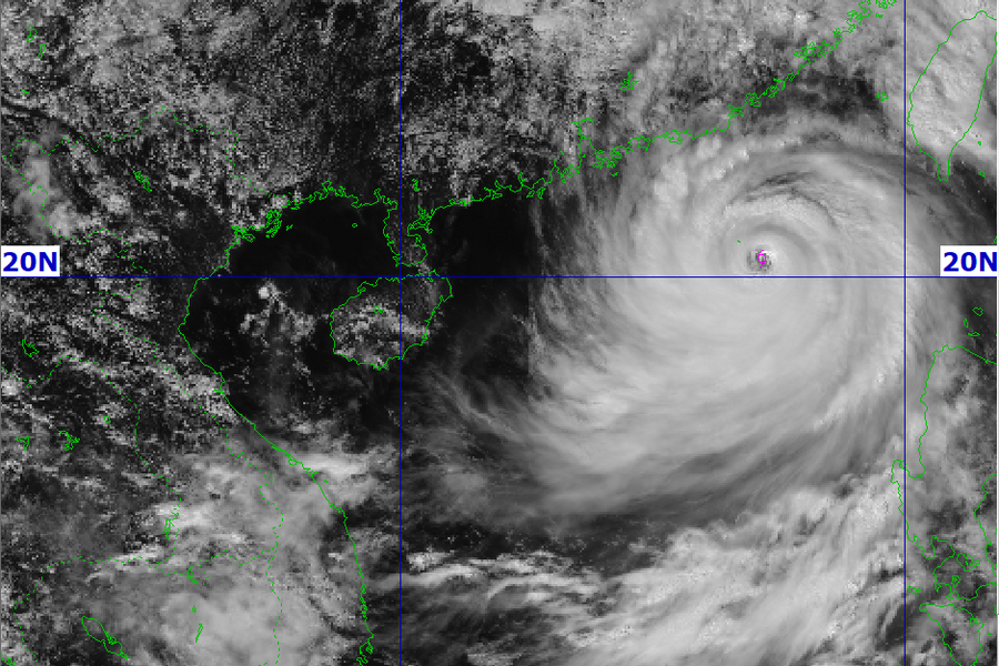 Ragasa - siêu bão mạnh nhất thế giới năm 2025 đã vào Biển Đông