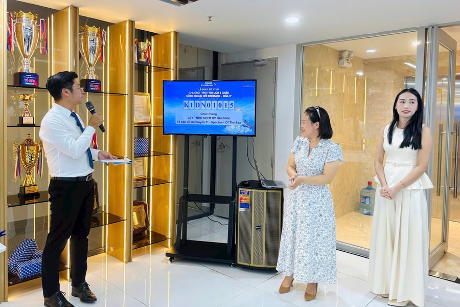 Eximbank công bố kết quả lễ quay số kỳ 1 “Du lịch 5 châu cùng Ngoại hối Eximbank – Mùa 3”