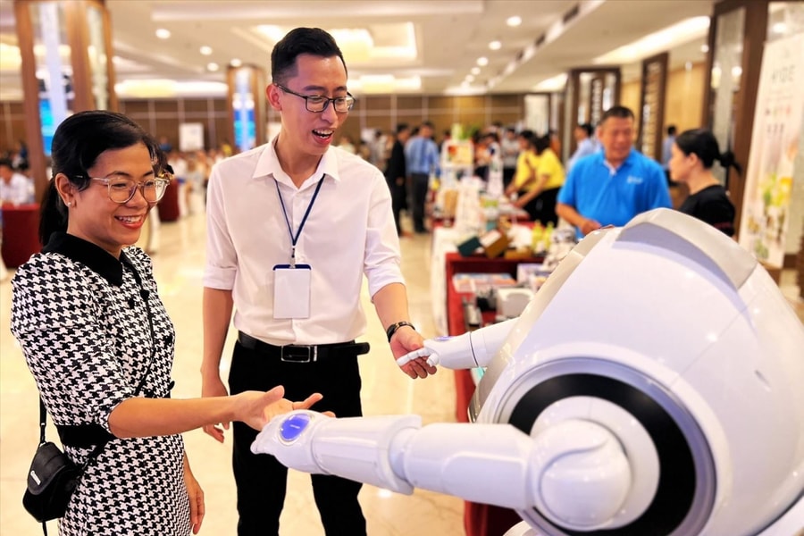 Thu hút chuyên gia khoa học công nghệ, đổi mới sáng tạo và chuyển đổi số