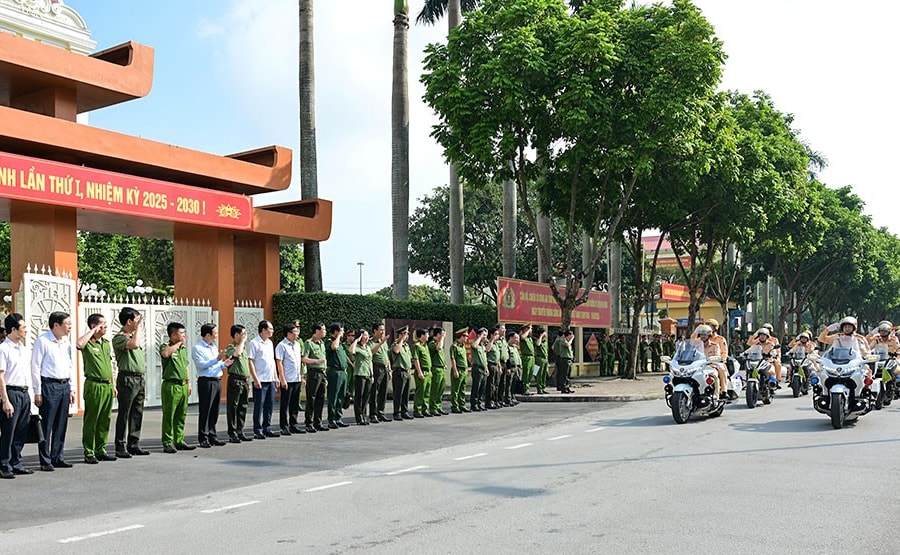 Ninh Bình: Ra quân bảo đảm an ninh trật tự Đại hội đại biểu Đảng bộ tỉnh lần thứ I, nhiệm kỳ 2025 - 2030