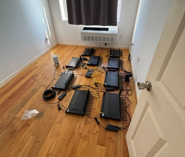 Triệt phá đường dây tấn công mạng viễn thông đáng sợ gần Liên hợp quốc