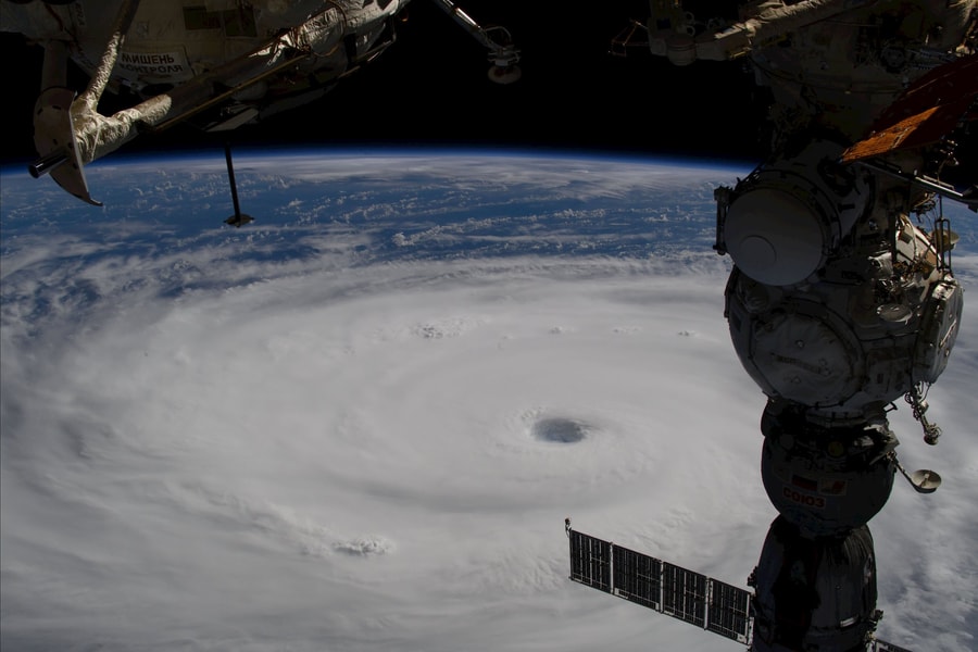 Siêu bão Ragasa gây thiệt hại lớn tại Philippines và Đài Loan, đang đổ bộ vào Hồng Kông, Trung Quốc