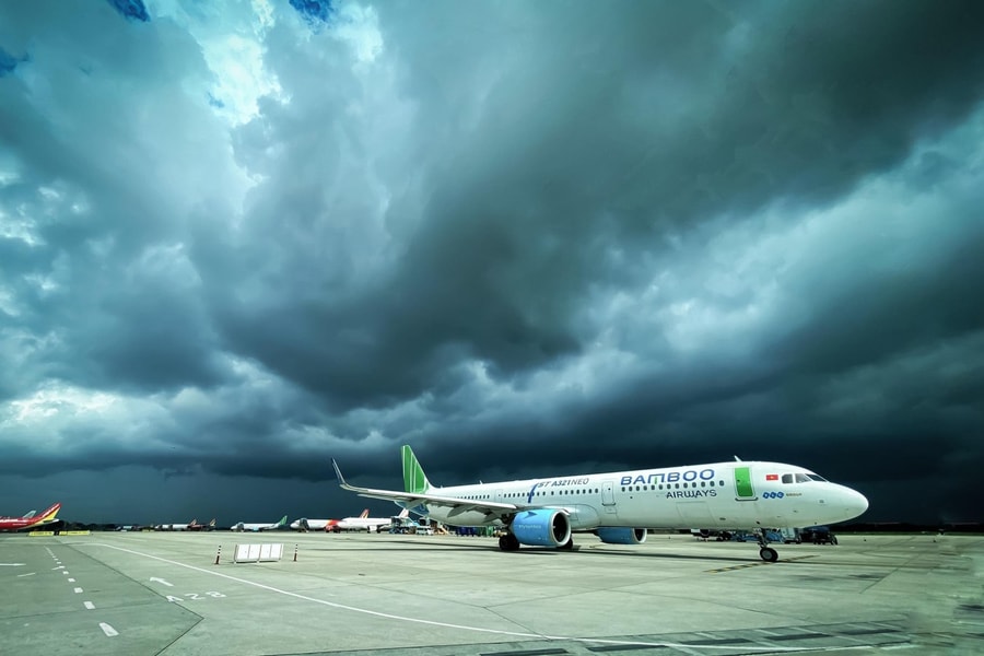 Thời tiết cực đoan ảnh hưởng đến hoạt động của cảng hàng không Nội Bài