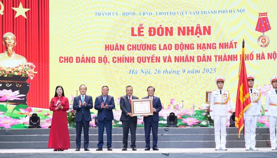 Hà Nội công bố quyết định hoàn thành nhiệm vụ xây dựng nông thôn mới