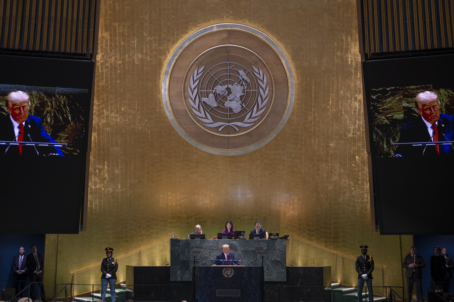 Các Tổng thống Thổ Nhĩ Kỳ và Hàn Quốc cũng bị chặn đường vì đoàn xe của ông Trump