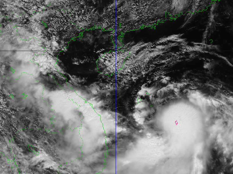 Bão số 10 đe dọa đê biển miền Trung, Bộ NN&MT yêu cầu ứng phó khẩn cấp