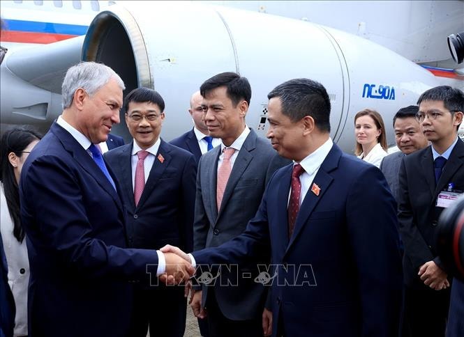 Chủ tịch Đuma Quốc gia Quốc hội Liên bang Nga bắt đầu thăm chính thức Việt Nam
