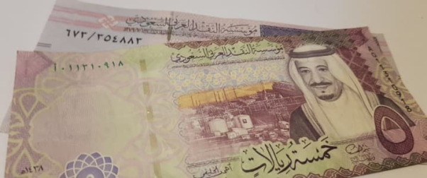 Ả Rập Xê Út tăng giá dầu bán sang châu Á