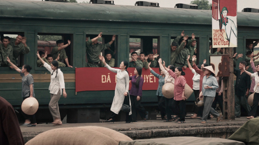 ‘Mưa đỏ’ thu hơn 4 tỉ đồng tiền vé trong ngày chiếu cuối cùng