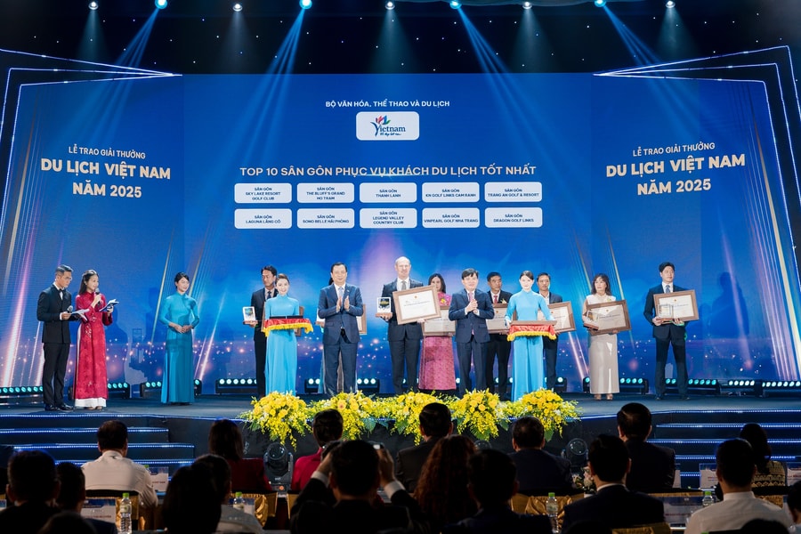 Sân gôn Thiên Đường - Legend Valley Country Club được vinh danh tại “Oscar du lịch Việt Nam”