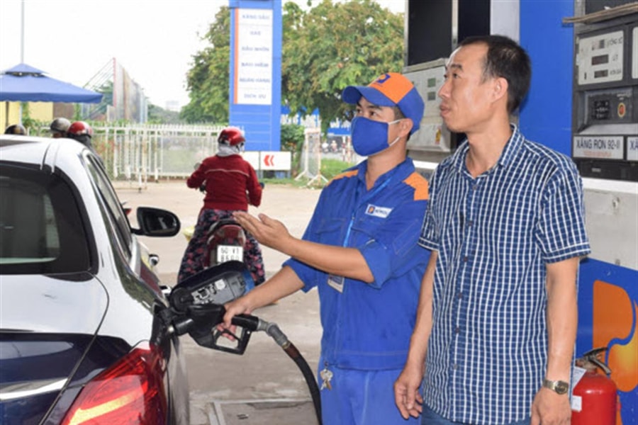 Giá xăng ngày mai có thể tăng mạnh