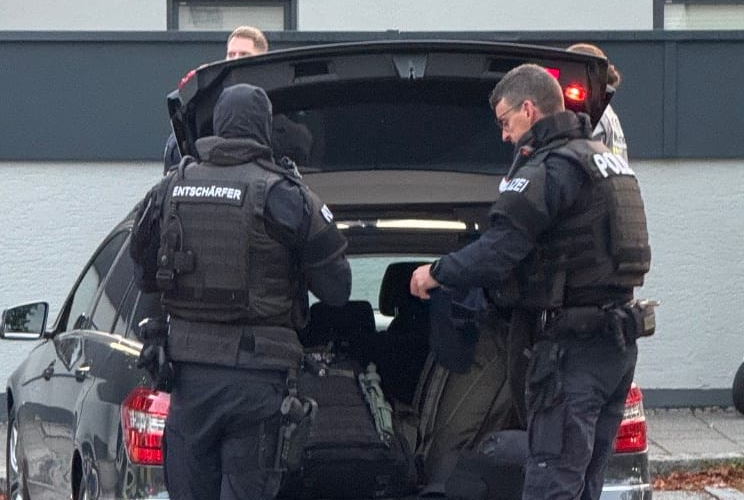 Nổ và hỏa hoạn ở Munich khiến một người chết, Oktoberfest tạm hoãn