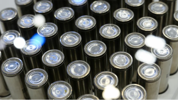 Công nghệ tái chế mới giúp thu hồi 99% lithium tinh khiết từ pin xe điện cũ