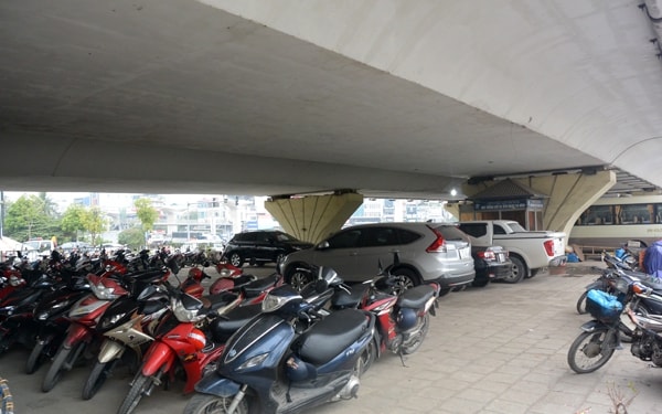 Phó Thủ tướng yêu cầu Hà Nội xử lý nghiêm các bãi trông giữ xe không nằm trong quy hoạch