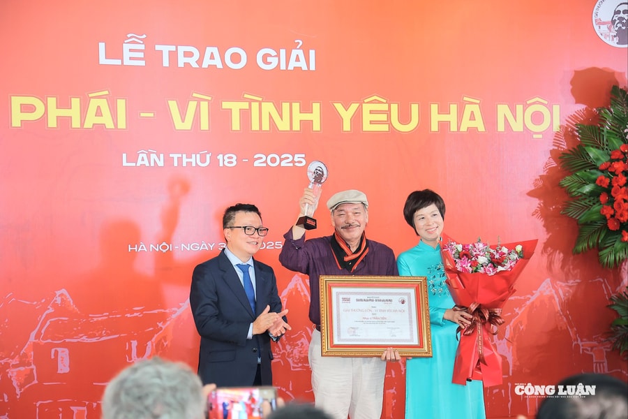 Giải thưởng 'Bùi Xuân Phái – Vì tình yêu Hà Nội' tôn vinh nhạc sĩ Trần Tiến