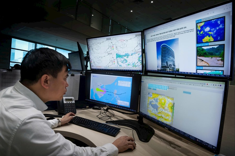 Cục Khí tượng Thủy văn nhận Huân chương Lao động Hạng Nhất