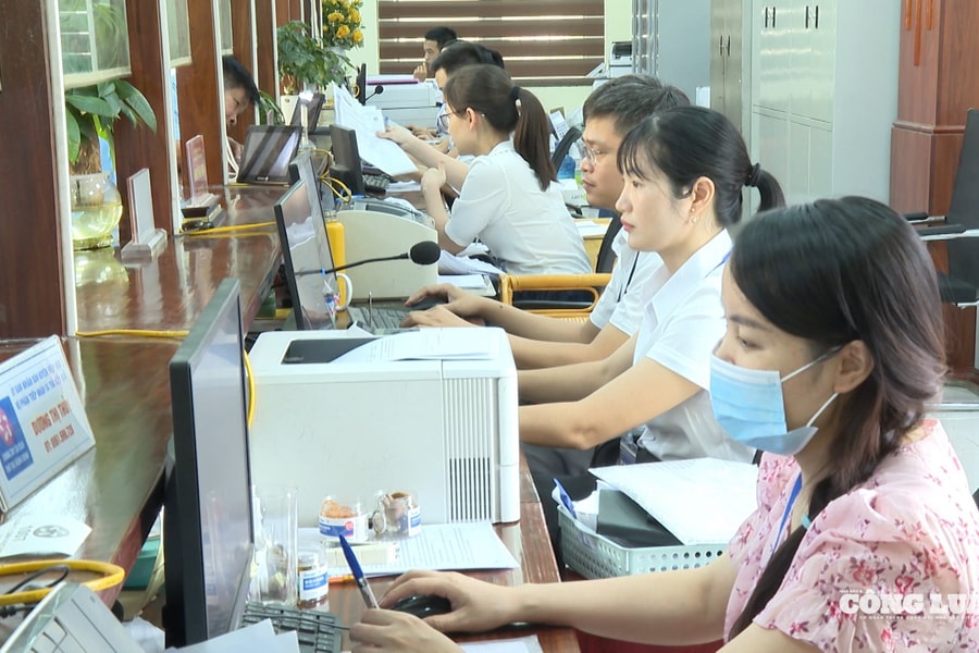 Cho nghỉ theo chế độ những cán bộ, công chức không đáp ứng yêu cầu nhiệm vụ