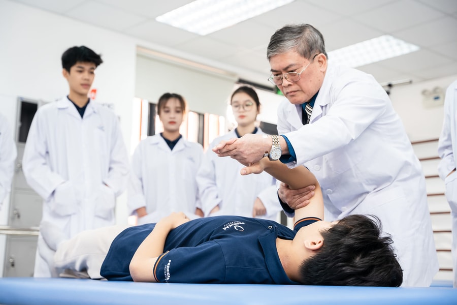 Bộ Y tế yêu cầu sai mã khám chữa bệnh phải trích xuất lại toàn bộ hồ sơ