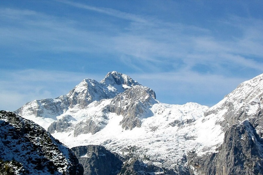 3 nhà leo núi thiệt mạng sau trận lở tuyết ở dãy Alps