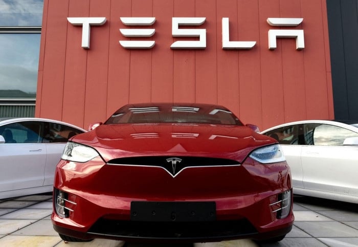Cập nhật giá xe điện Tesla 2024 mới nhất tháng 10/2025