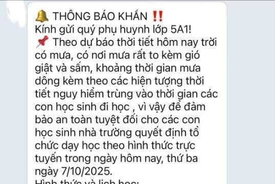 Hàng loạt trường học Hà Nội chuyển sang học online vì lo ngập sau mưa lớn