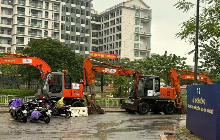 Hà Nội: Khởi công dự án hệ thống cống bao sông Lừ