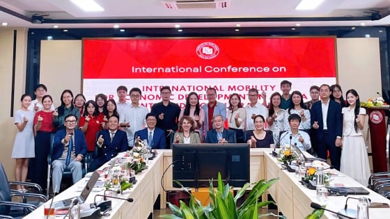 Hội thảo quốc tế tại Trường Đại học Ngoại thương: Kết nối tri thức - Dẫn lối phát triển trong kỷ nguyên chuyển đổi số