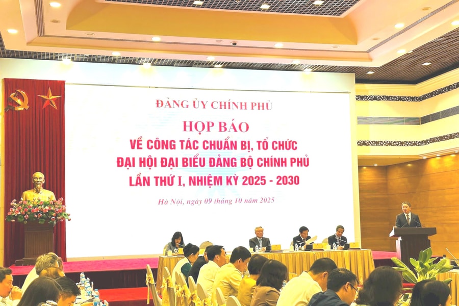 Bộ trưởng Bộ Tư pháp: 'Muốn đổi mới trước hết phải đổi mới bằng thể chế, bằng pháp luật'